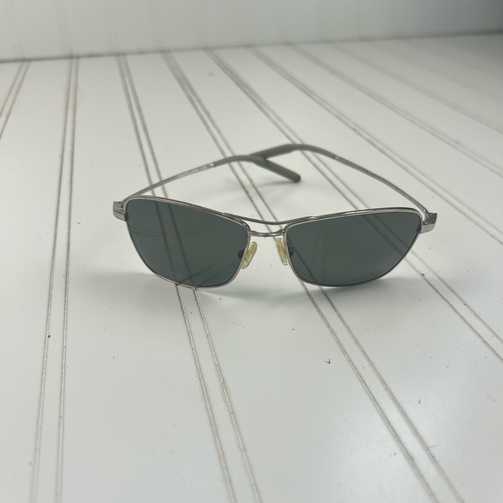 Maui Jim 1115 Silver Wire Frame Sunglasses โ Black Polarized Lenses Unisex - Picture 3 of 7